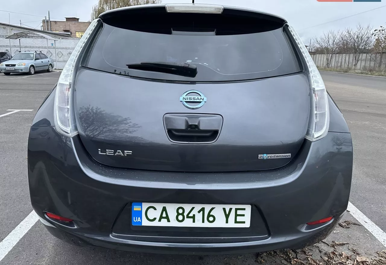 Nissan Leaf  23 kWh 201351