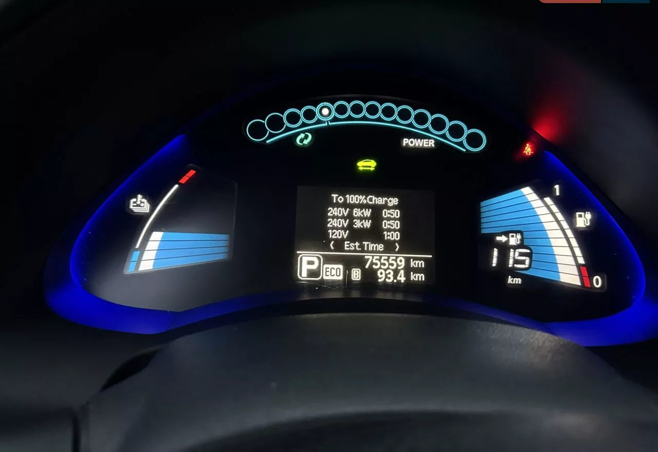 Nissan Leaf  23 kWh 2013201