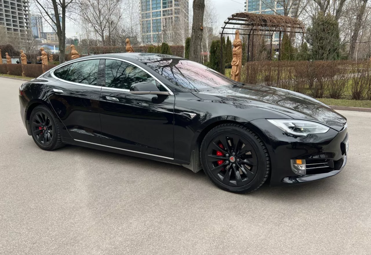 Tesla Model S  100 kWh 201711