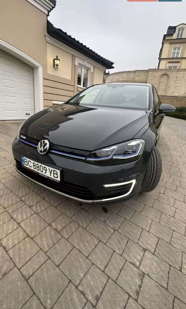 Volkswagen e-Golf 