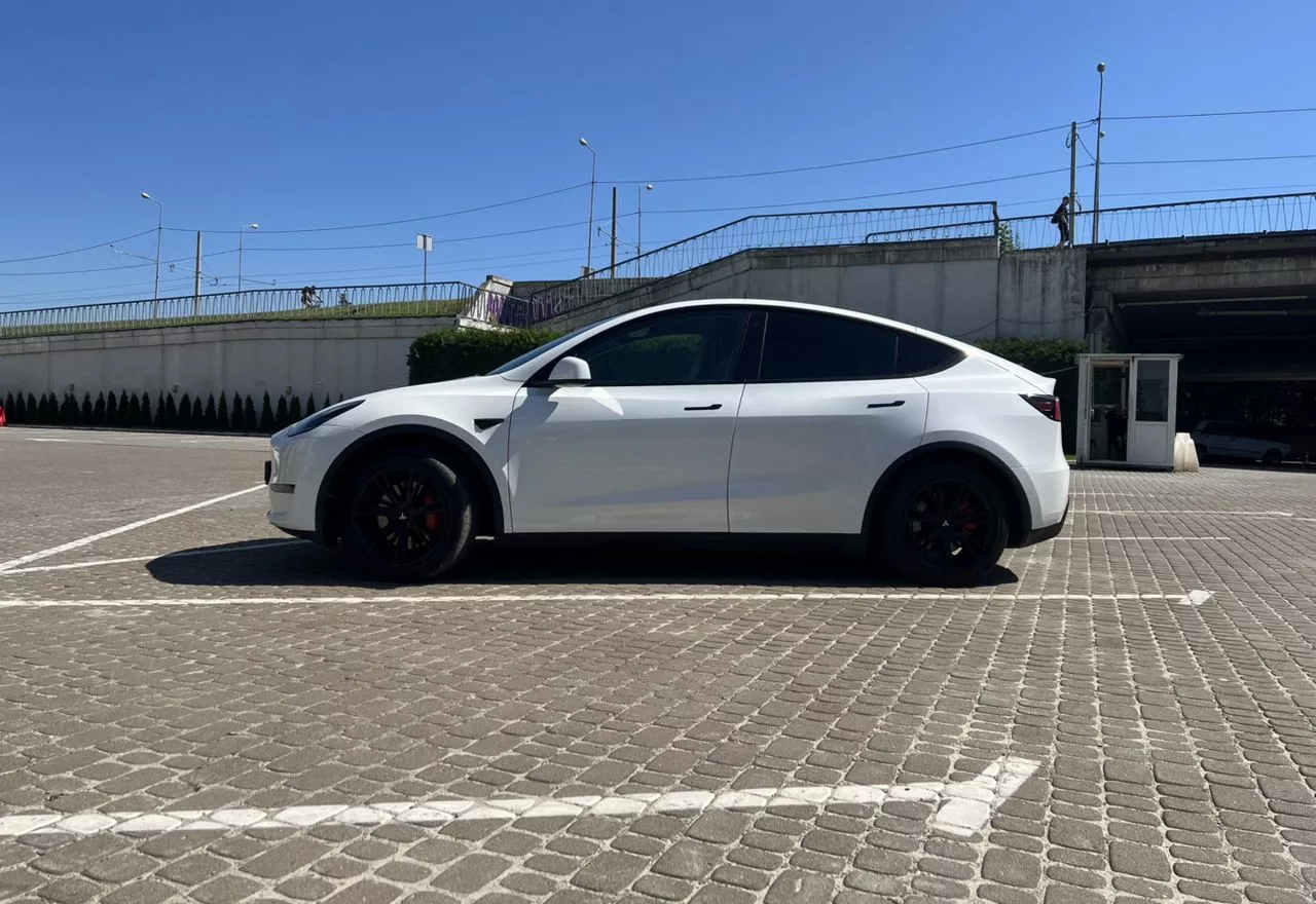 Tesla Model Y  58 kWh 202161