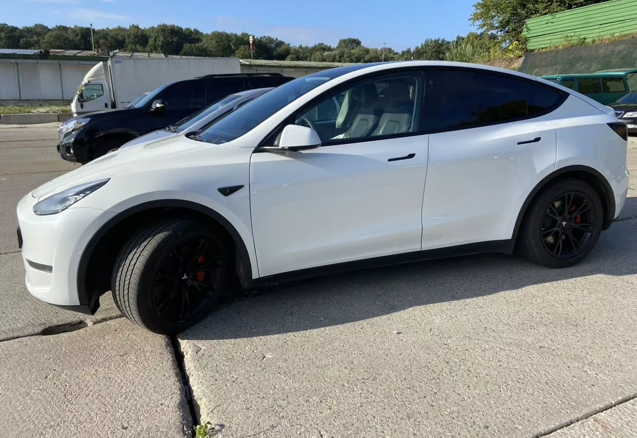 Tesla Model Y  58 kWh 2021151