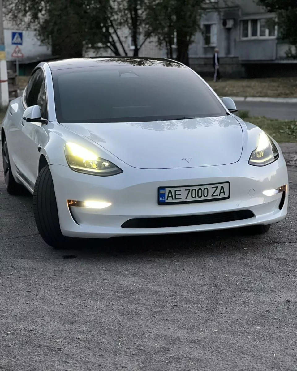 Tesla Model 3  80.5 kWh 202221