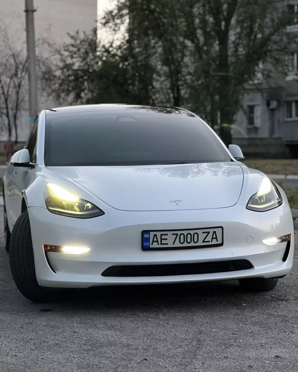 Tesla Model 3  80.5 kWh 202231