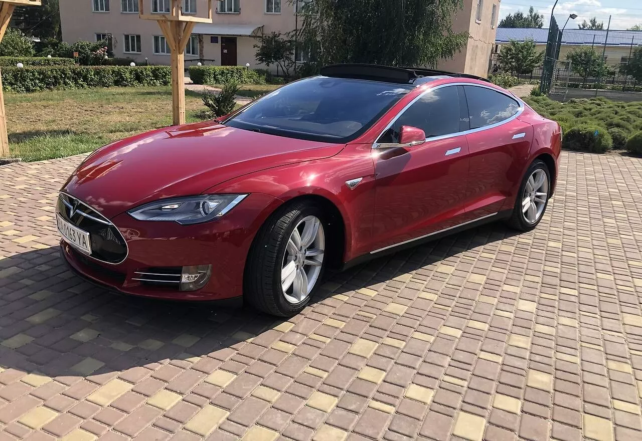 Tesla Model S  90 kWh 2016281