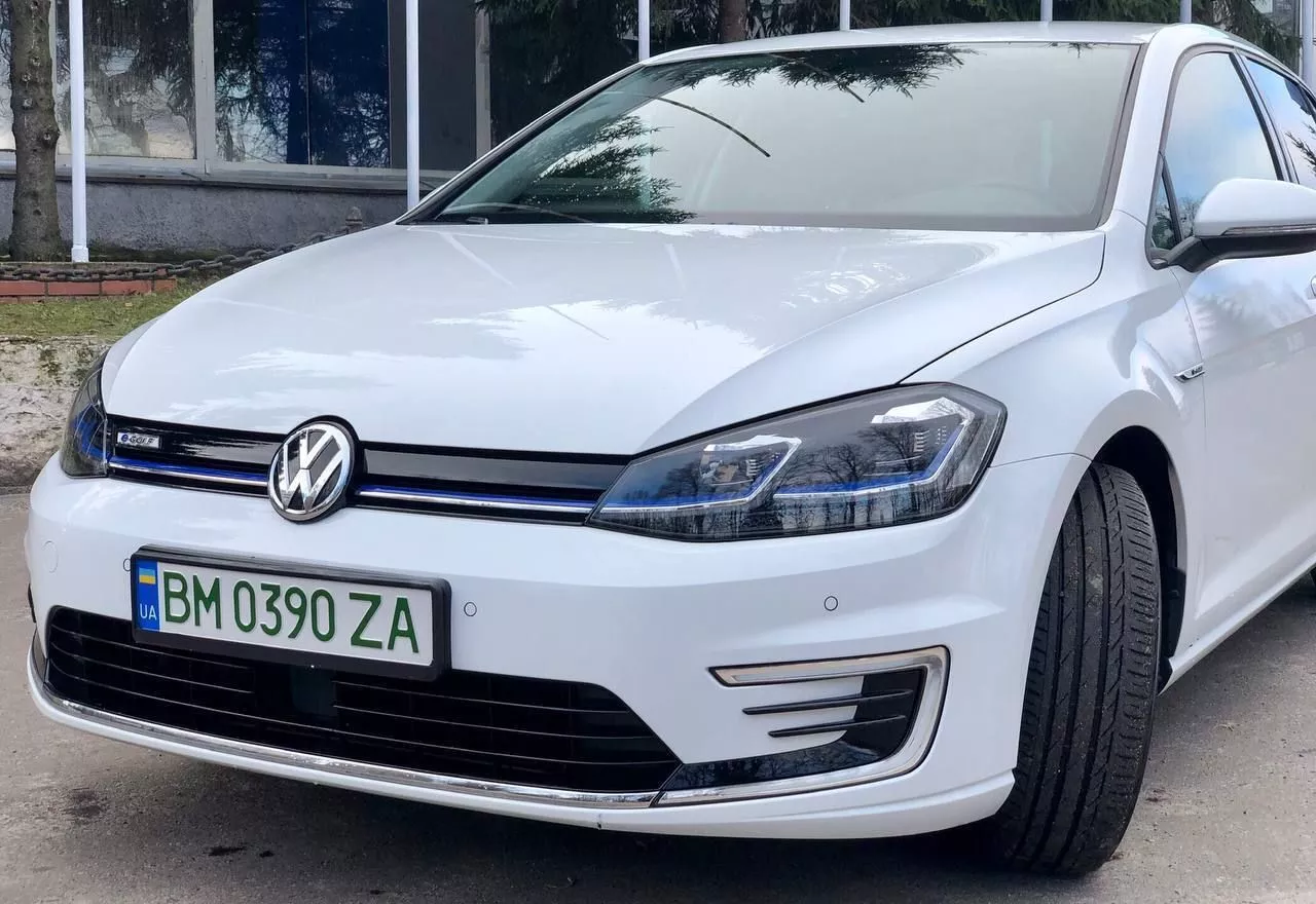 Volkswagen e-Golf  36 kWh 201901