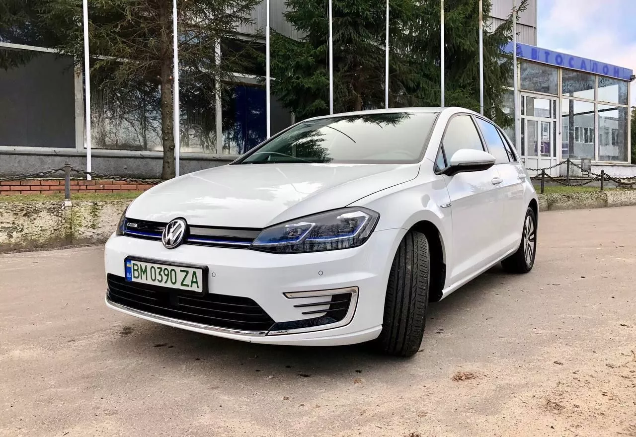 Volkswagen e-Golf  36 kWh 201911