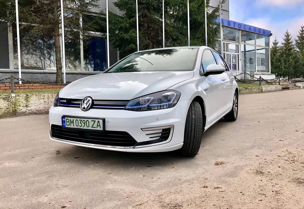 Volkswagen e-Golf  36 kWh 201931