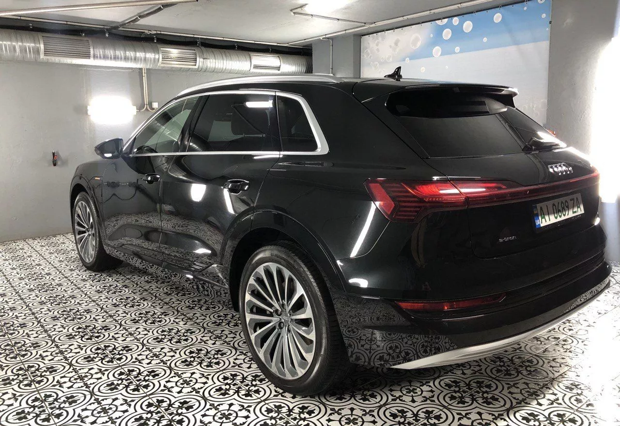 Audi E-tron  95 kWh 2019231