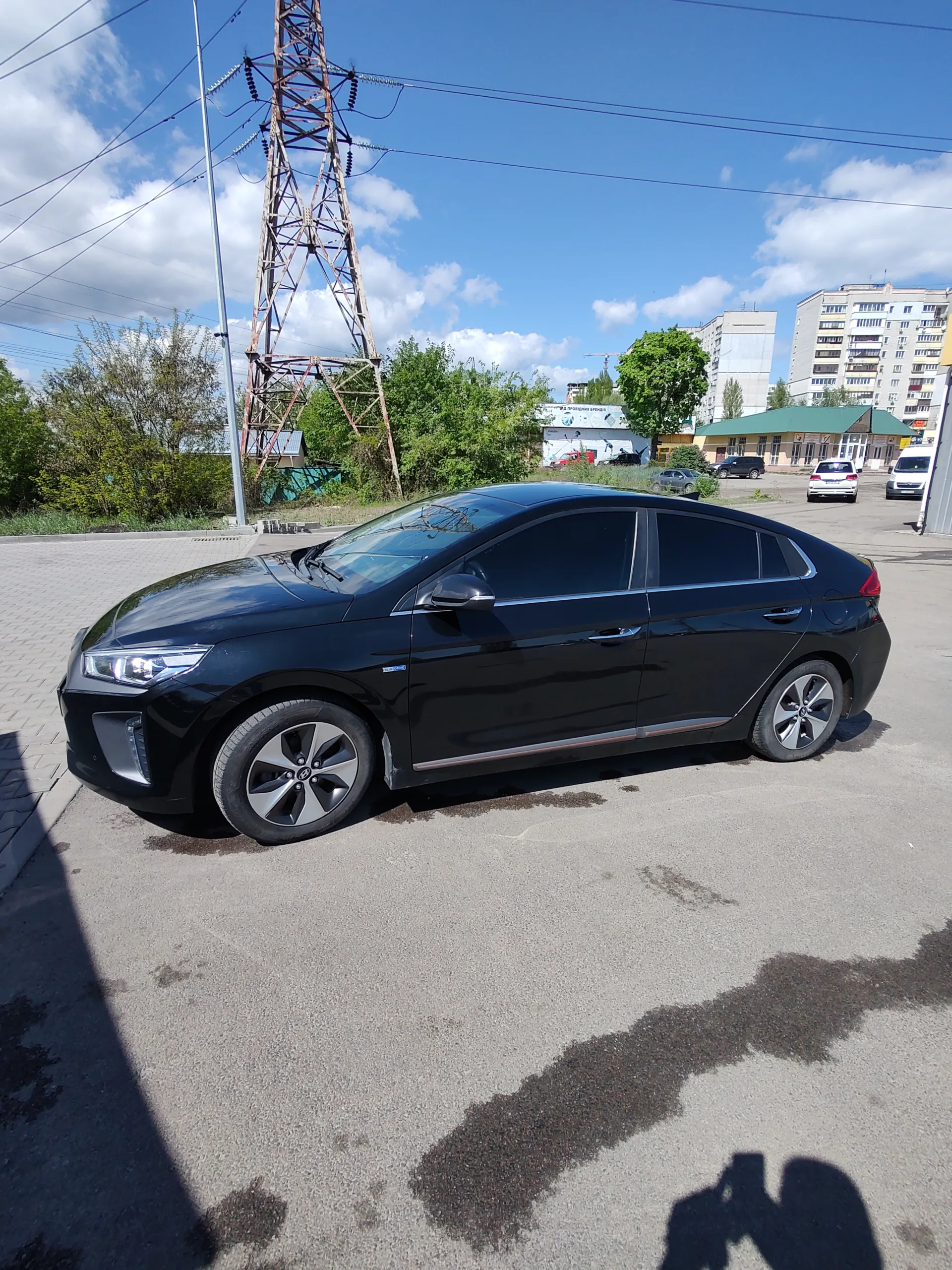 Hyundai Ioniq Top. Den