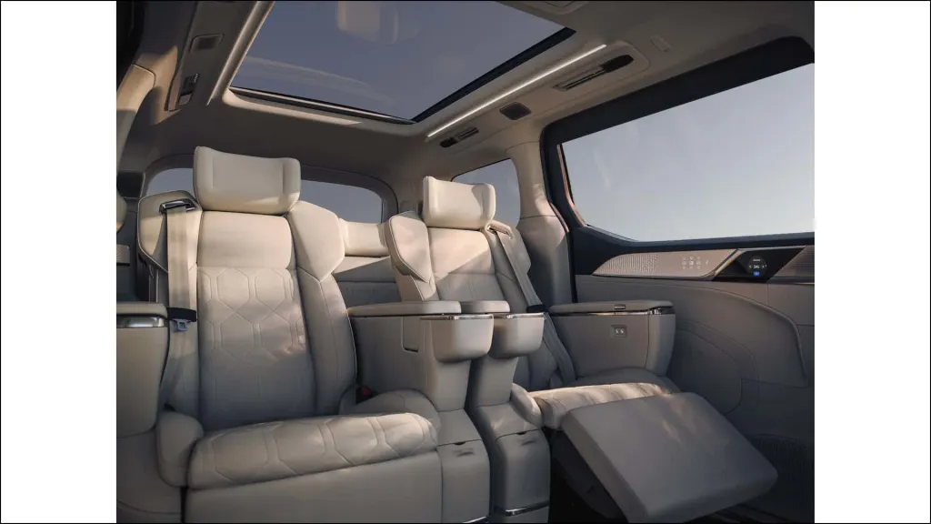 Volvo EM90 Интерьер