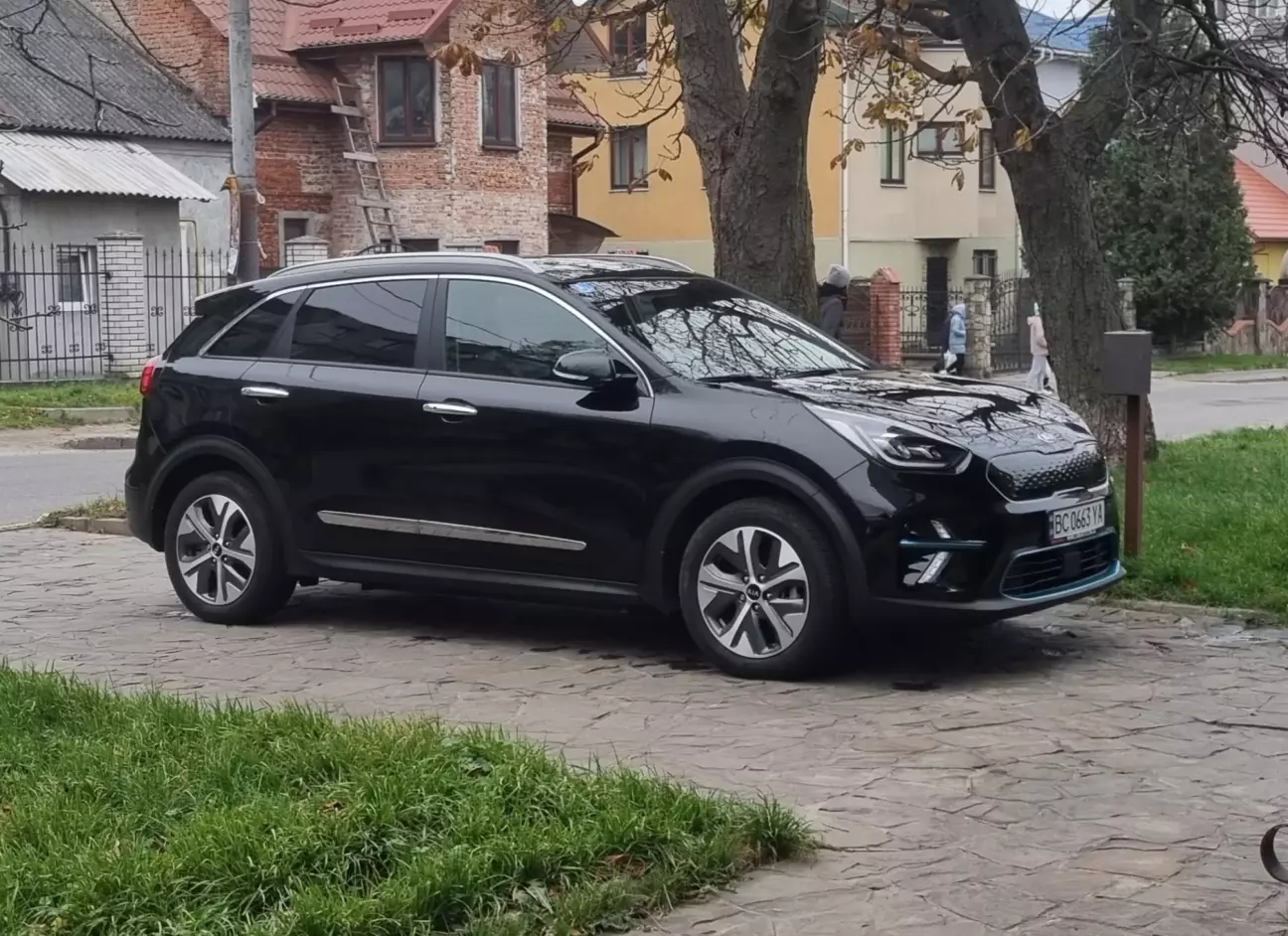 Kia Niro 64,8 kWh. Korean-dragon