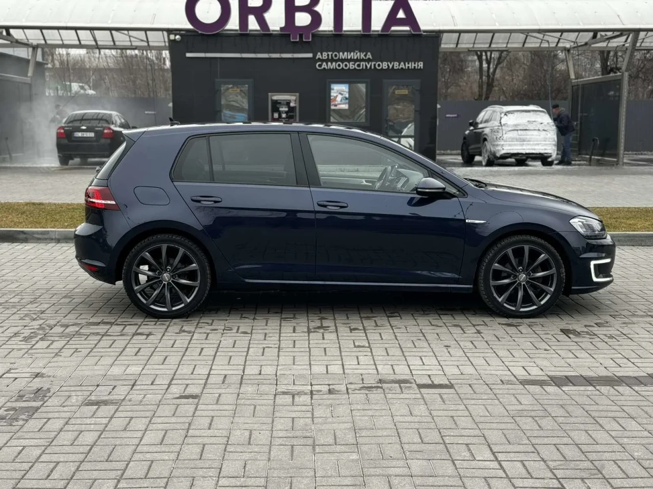 Volkswagen e-Golf  24.2 kWh 201531