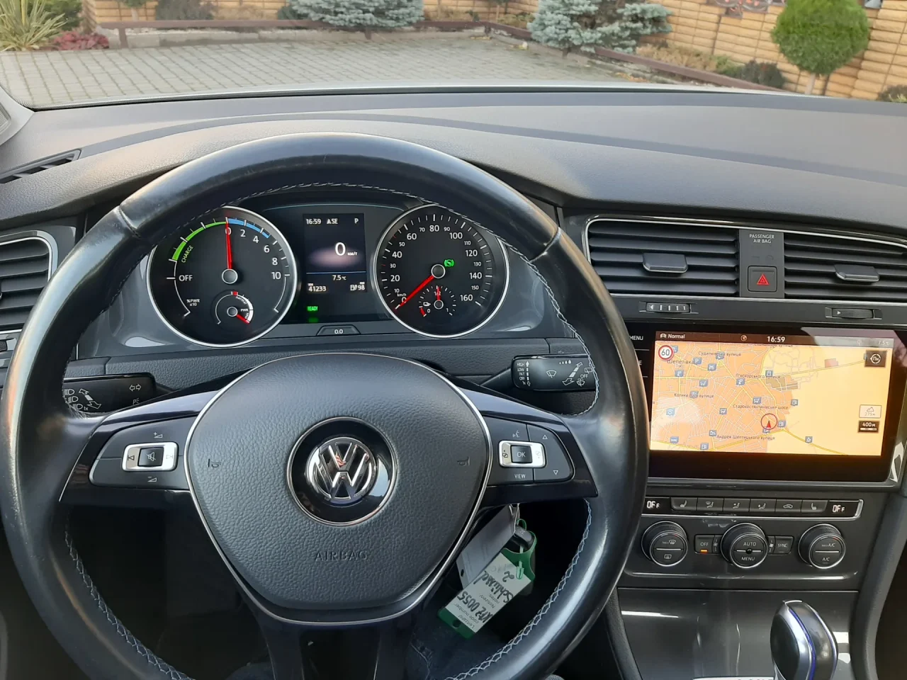 Volkswagen e-Golf  36 kWh 201991