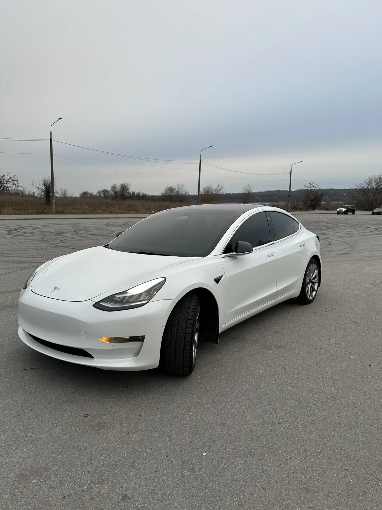 Tesla Model 3 Mid Range 201801