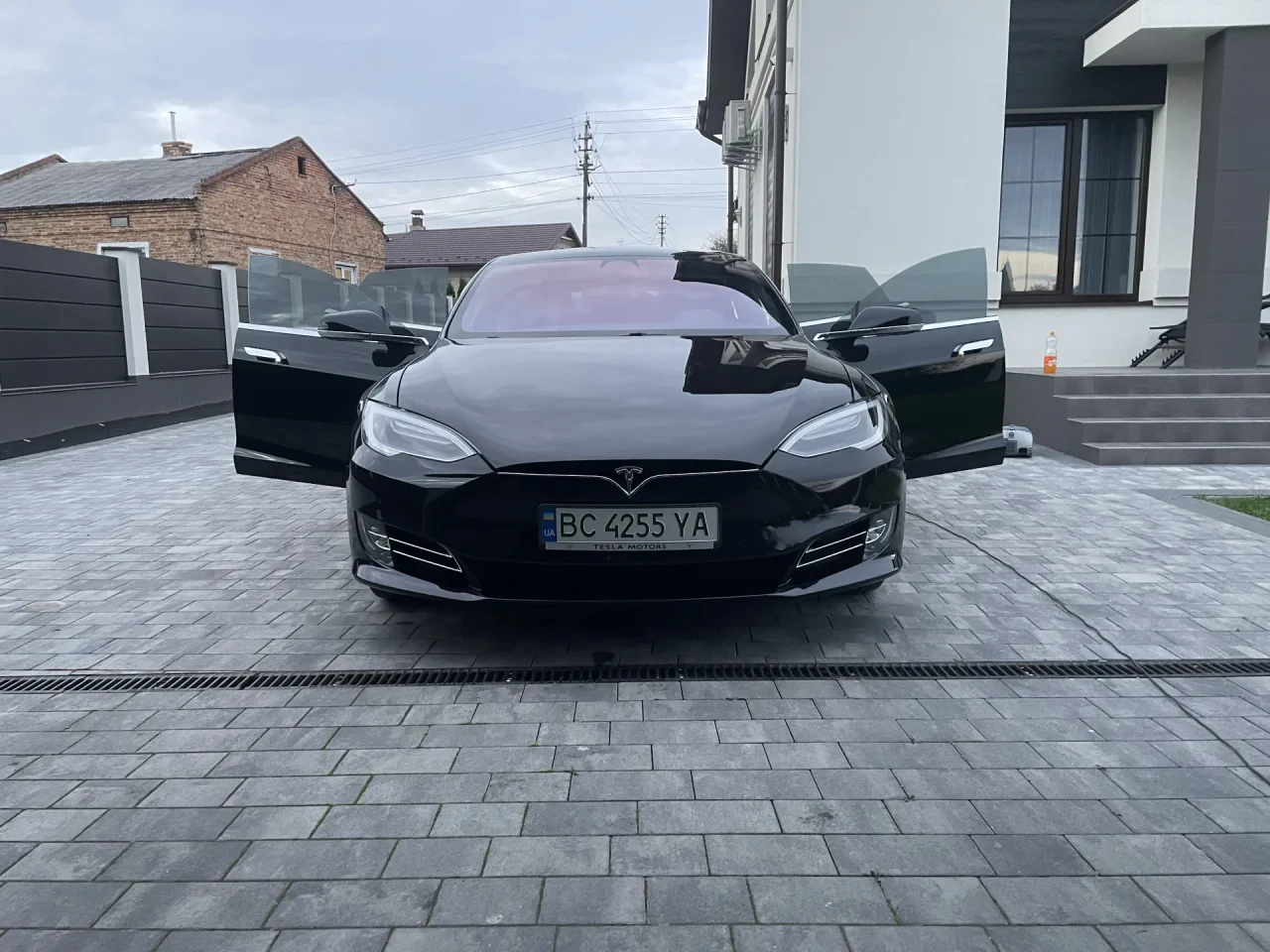 Tesla Model S 75D 2018181