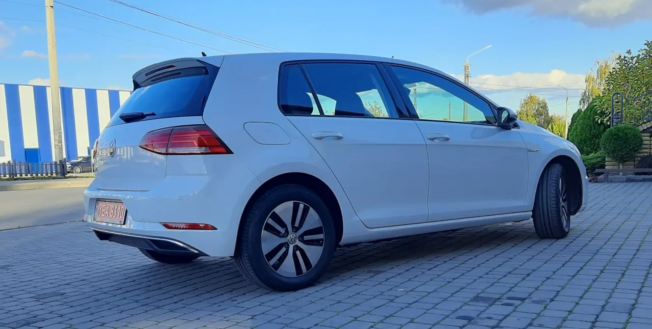 Volkswagen e-Golf  36 kWh 2019181