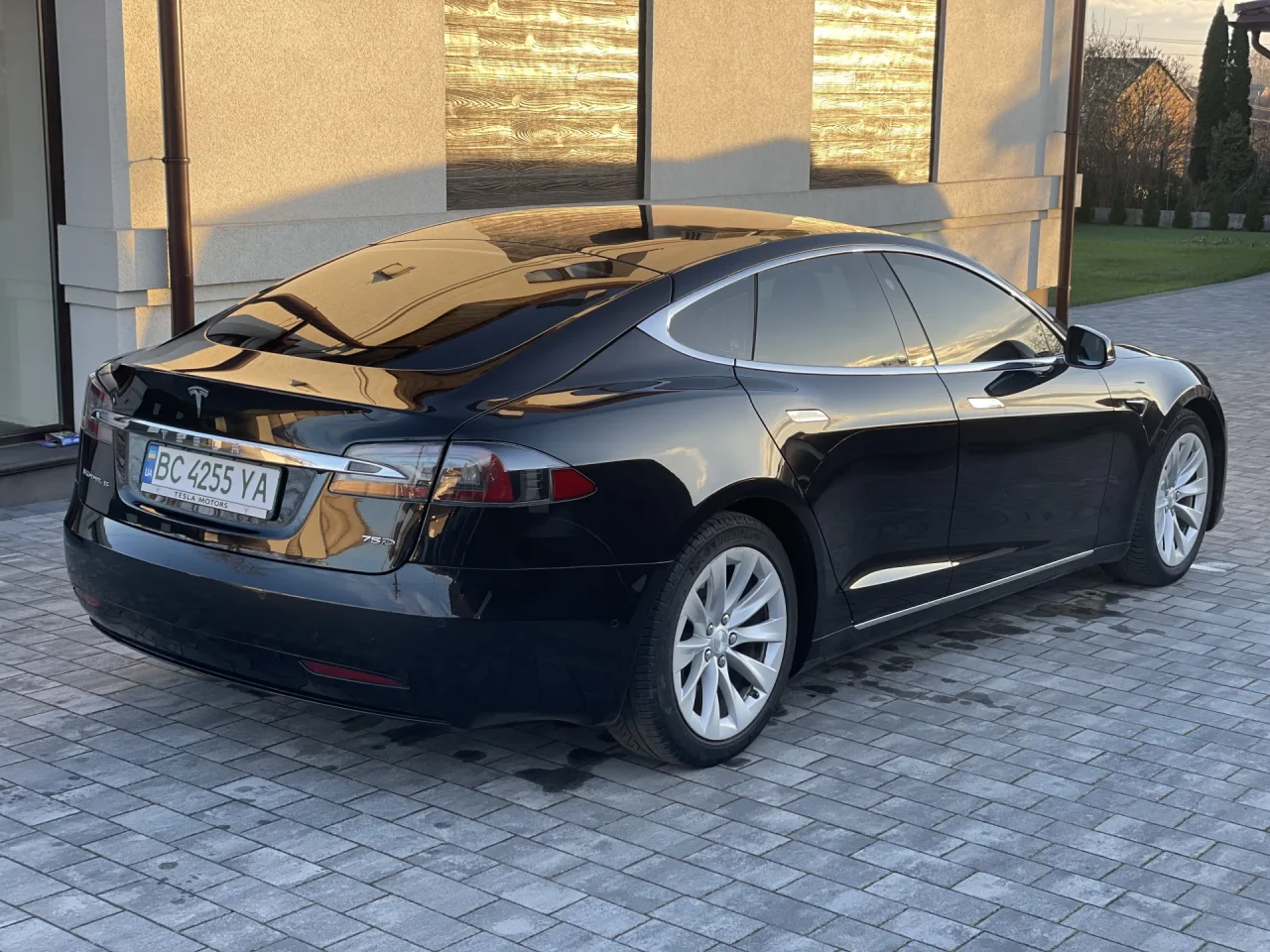 Tesla Model S 75D 201851