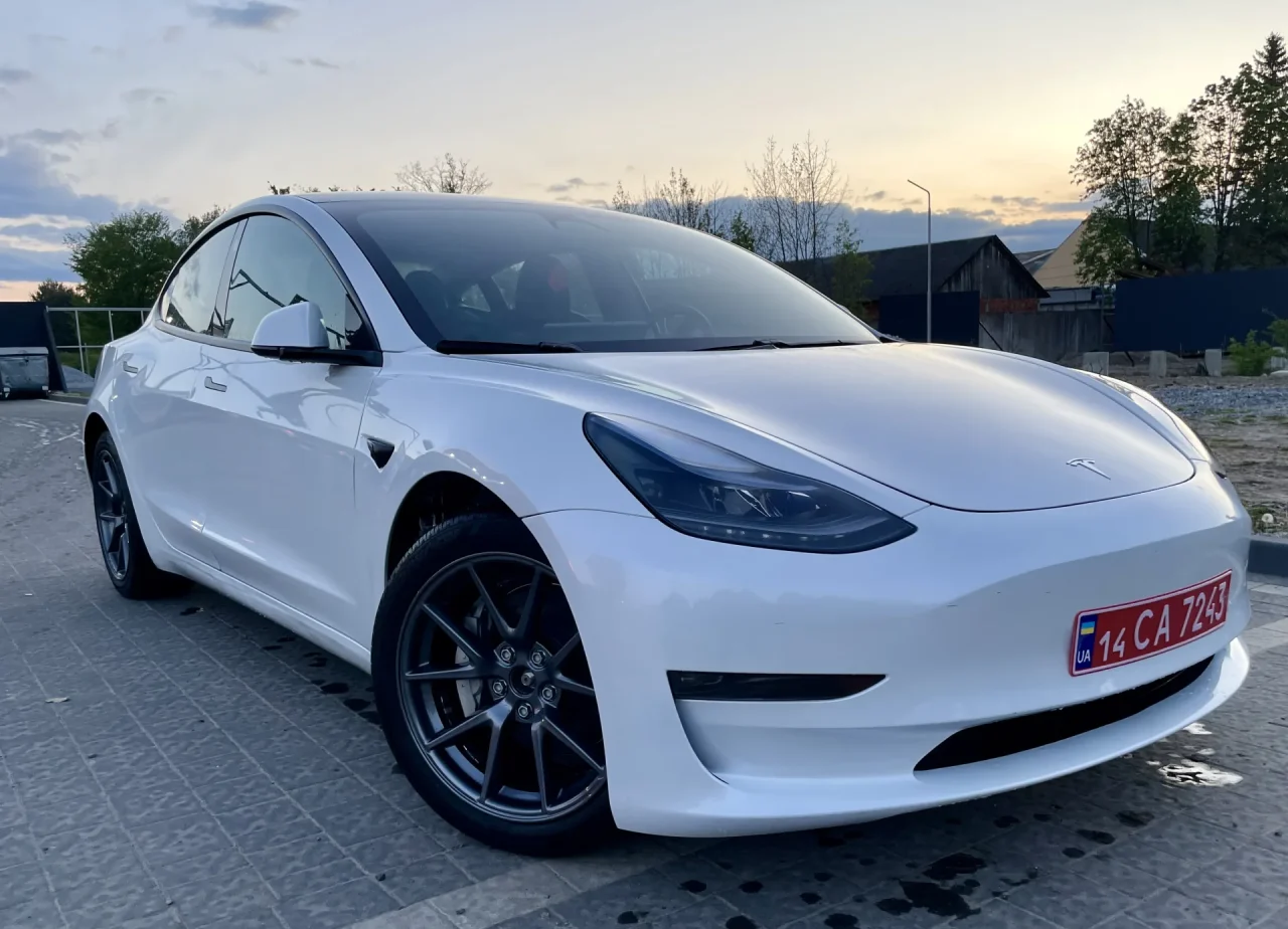 Tesla Model 3 Long Range 202331