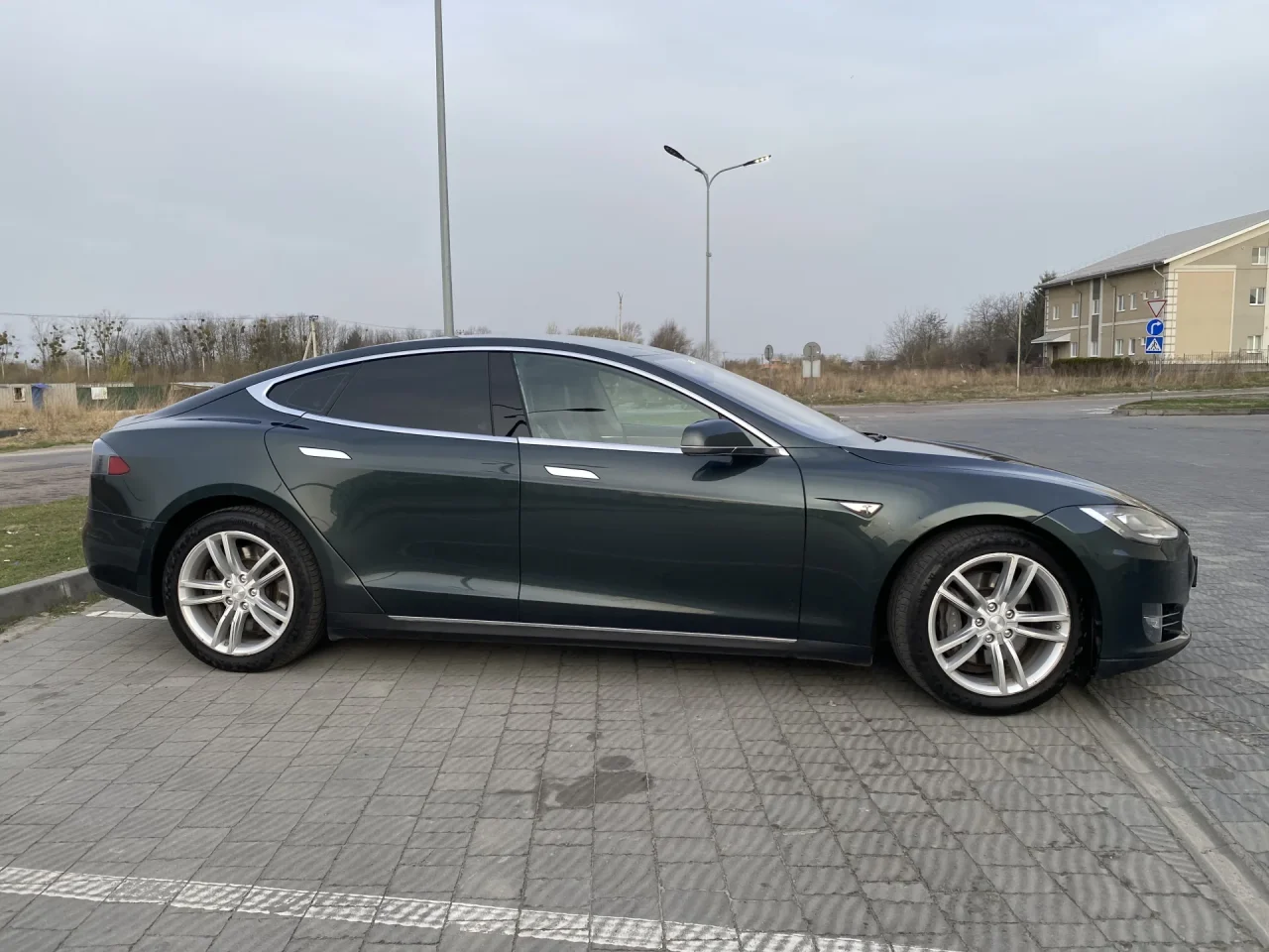 Tesla Model S 85 201451