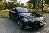 Tesla Model S 85 2013thumbnail21