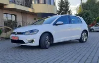 Volkswagen e-Golf  36 kWh 2019thumbnail211