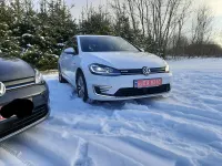 Volkswagen e-Golf  36 kWh 2019thumbnail21