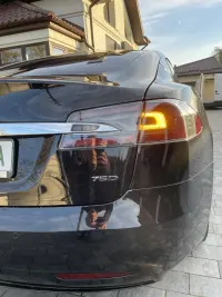 Tesla Model S 75D 2018thumbnail151