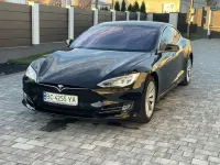 Tesla Model S 75D 2018thumbnail01