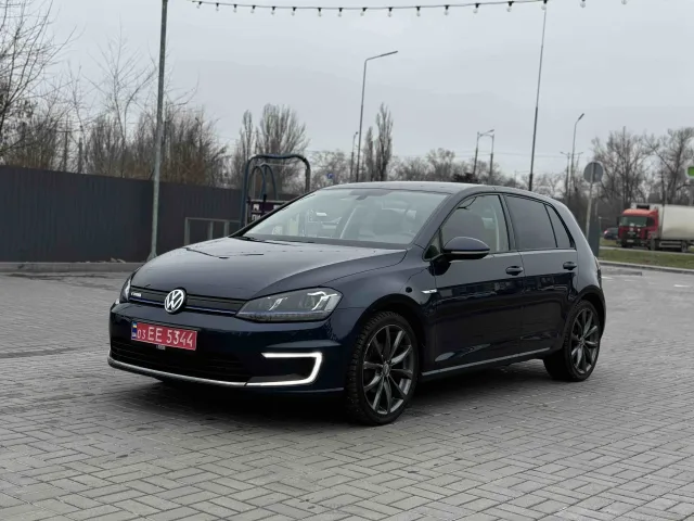 Volkswagen e-Golf 