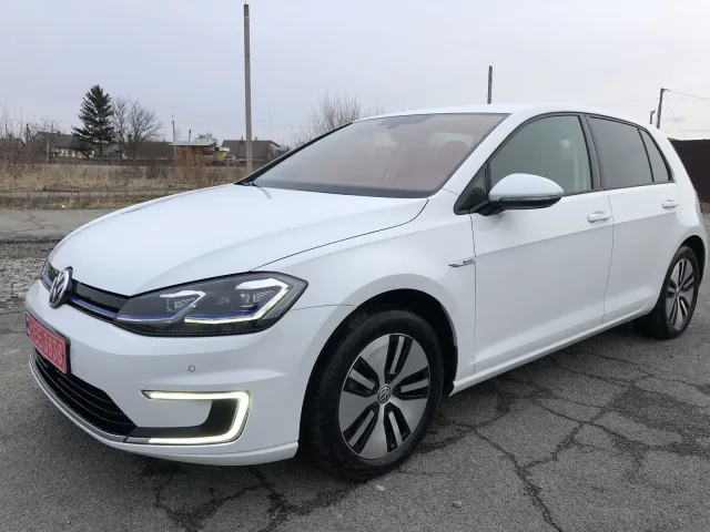 Volkswagen e-Golf 