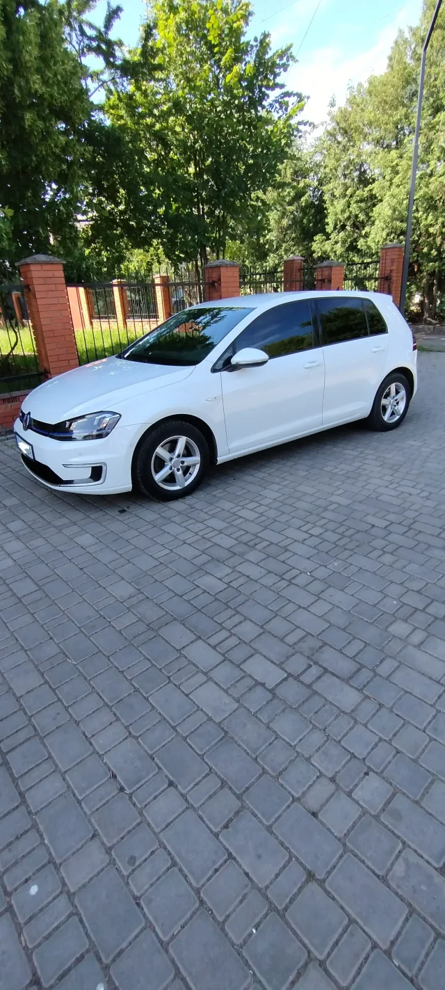 Volkswagen e-Golf 