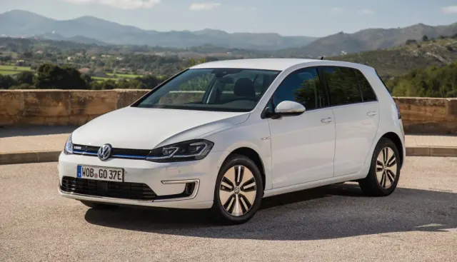 Volkswagen e-Golf I Покоління (FL) 35.8 kWh