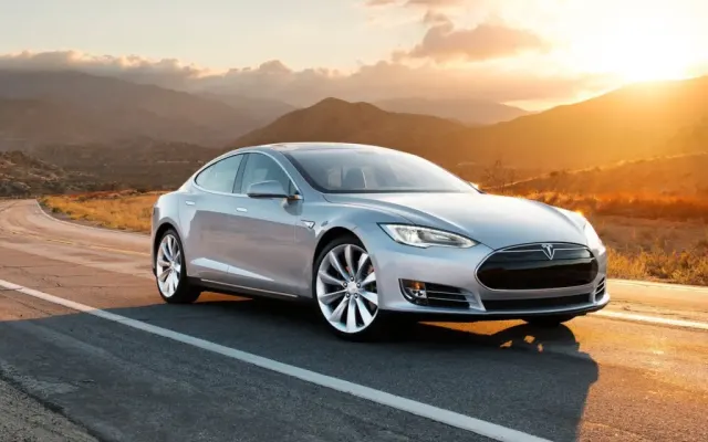 Tesla Model S I Покоління 70