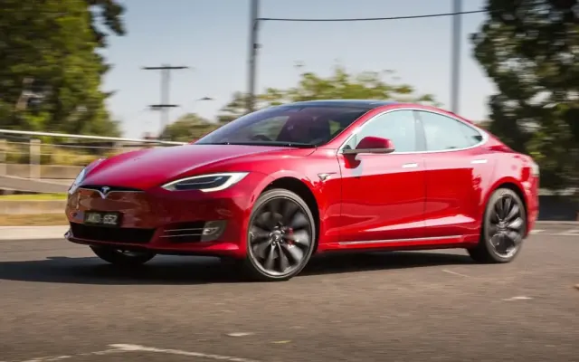 Tesla Model S I Покоління (FL) P100D