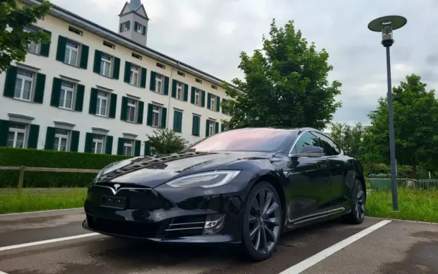 Tesla Model S I Поколение (FL) Long Range