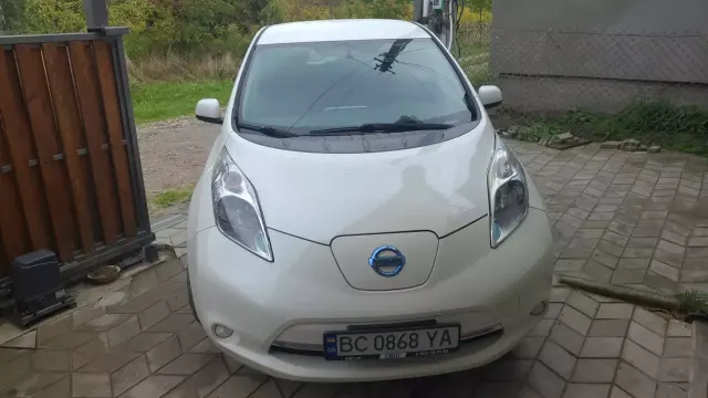 Nissan Leaf 24 kWh 2015